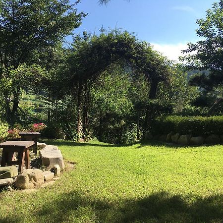 Sicily Pension Hongcheon Exteriör bild